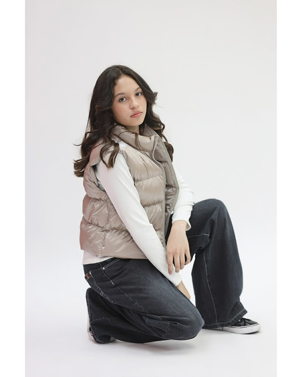 Theresa modeling portrait 4